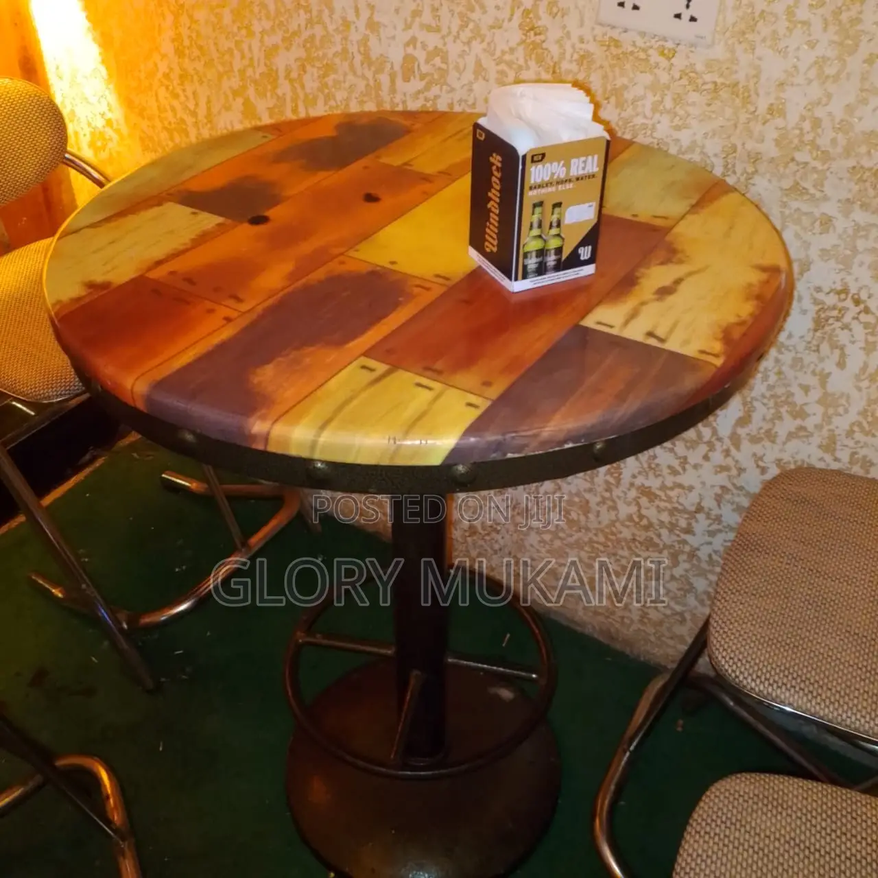 Marble Round Table