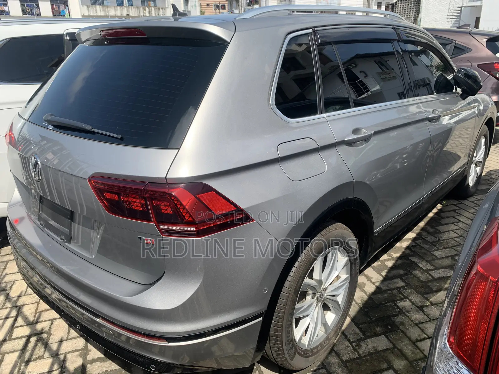Volkswagen Tiguan 2.0T SE AWD 4MOTION 2018 Gold