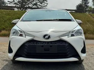 Toyota Vitz 2018 White