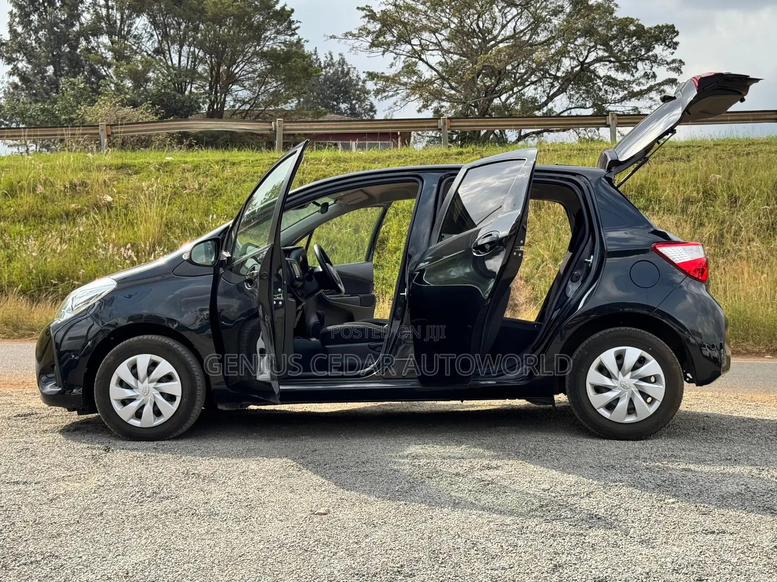Toyota Vitz 2018 Black