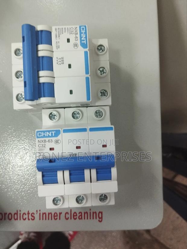 Triple Pole 32 Amps Chint - thumbnail 3