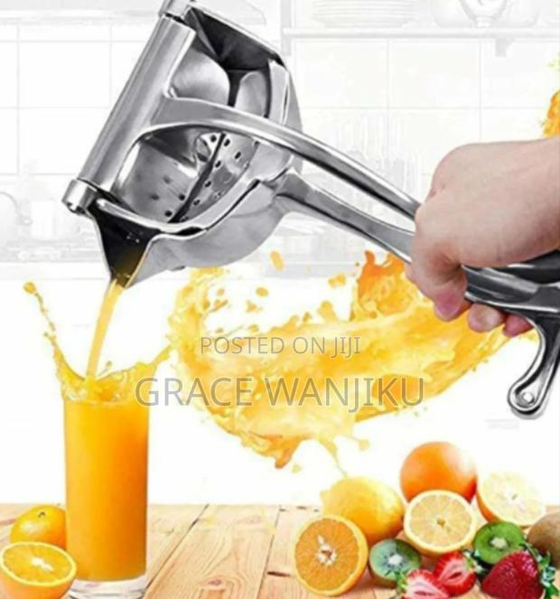 Multifunctional Handheld Juicer / Squeezer