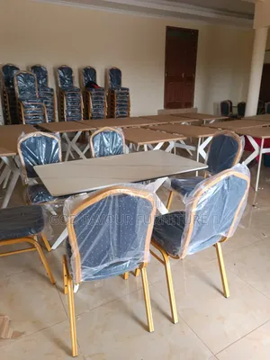 Top Quality Dining Table/Hotel Table With 6 Chairs Sfg9