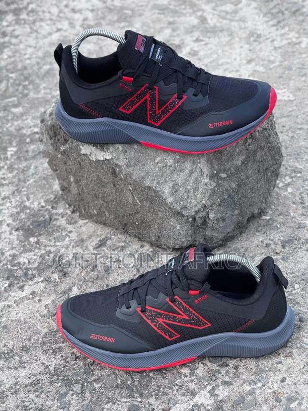 Black High Quality (New Balance) Runners* Normal Fitting - thumbnail 4