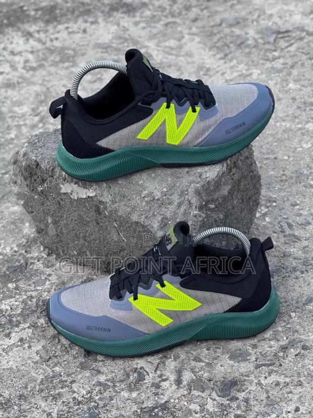 *Green High Quality (New Balance) Runners* - thumbnail 2