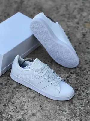 Black (Adidas) Stansmith Laced Casuals*