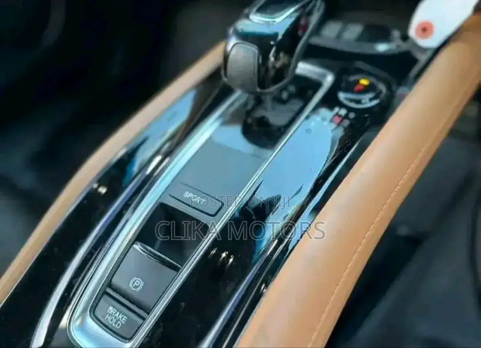 Honda Vezel 2018 White