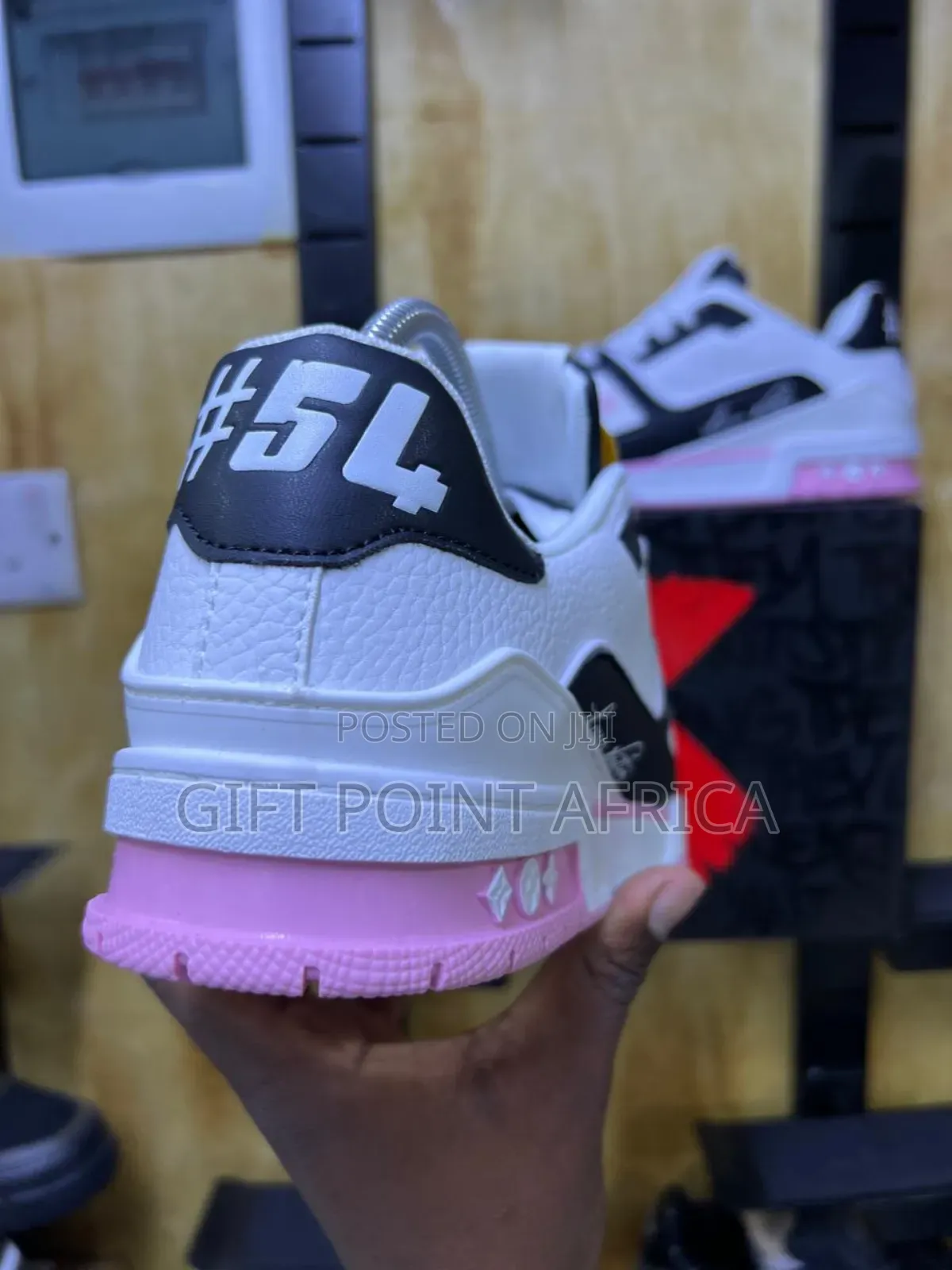 *Luis Vuitton Ladies Edition*Sneakers