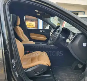 Volvo XC60 2018 Gray