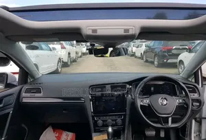 Volkswagen Golf 2018 Pearl