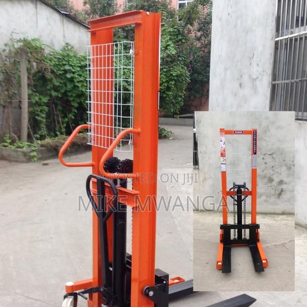 Manual Hand Stacker Forklift - main view