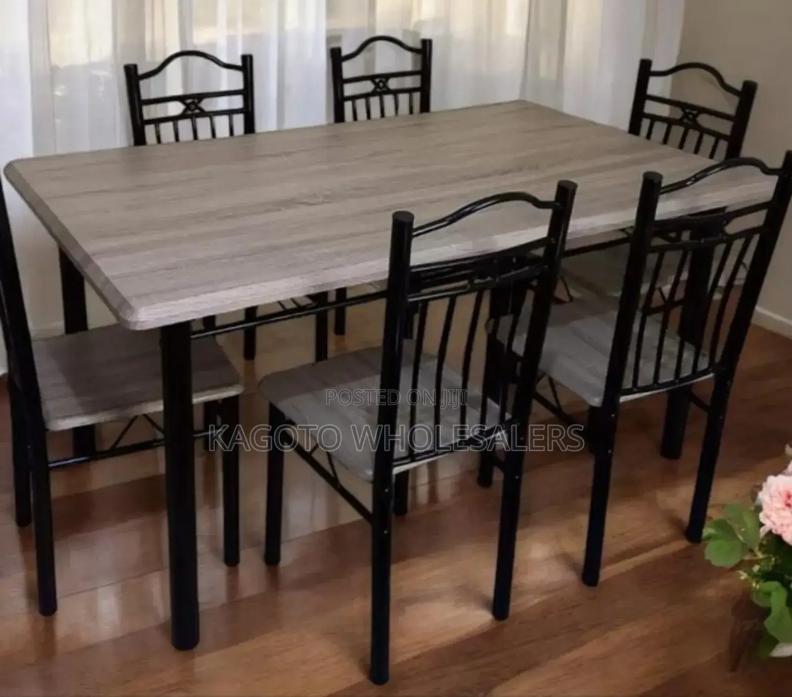 6 Sitter Dinning Table
