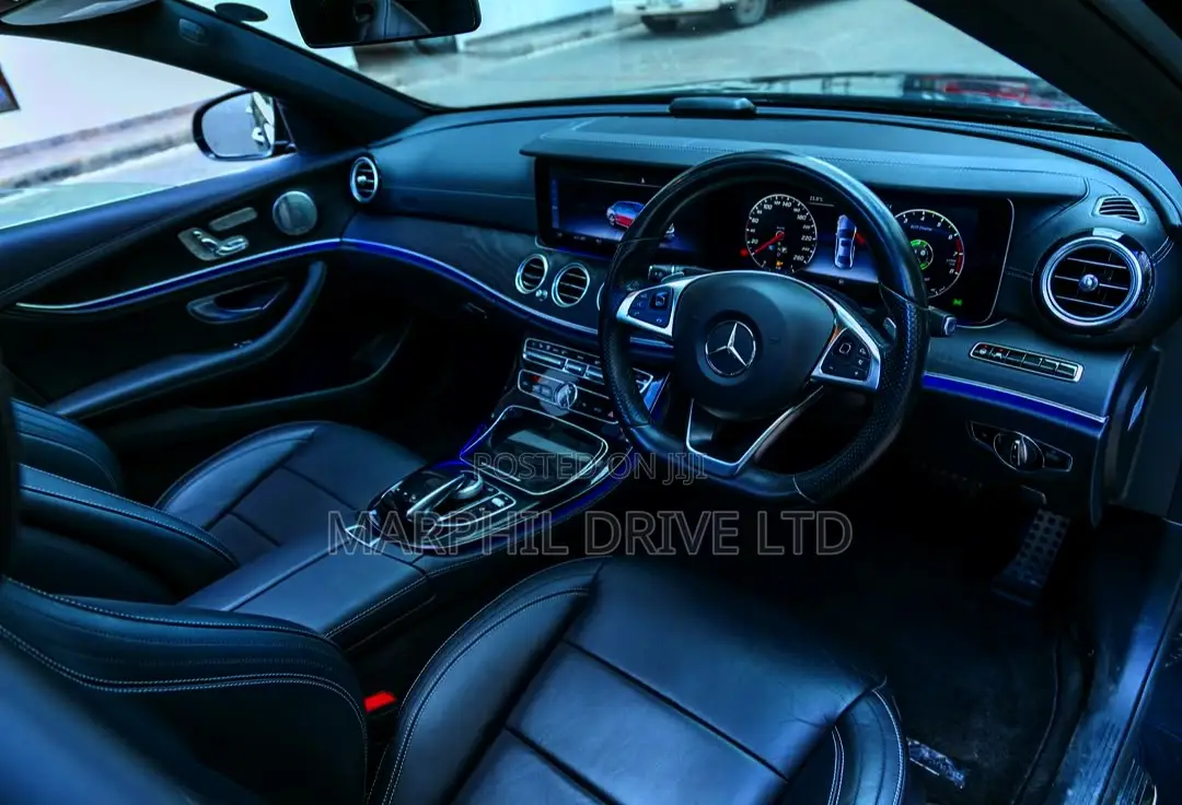 Mercedes-Benz E250 2018 Blue