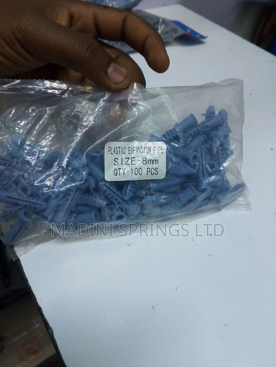 Wall-Plugs(Available in Size 6mm, 8mm, 10mm)