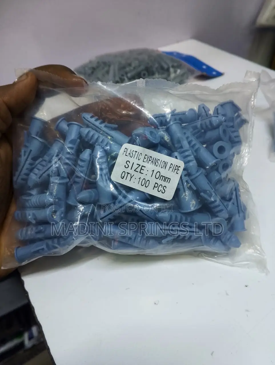 Wall-Plugs(Available in Size 6mm, 8mm, 10mm)