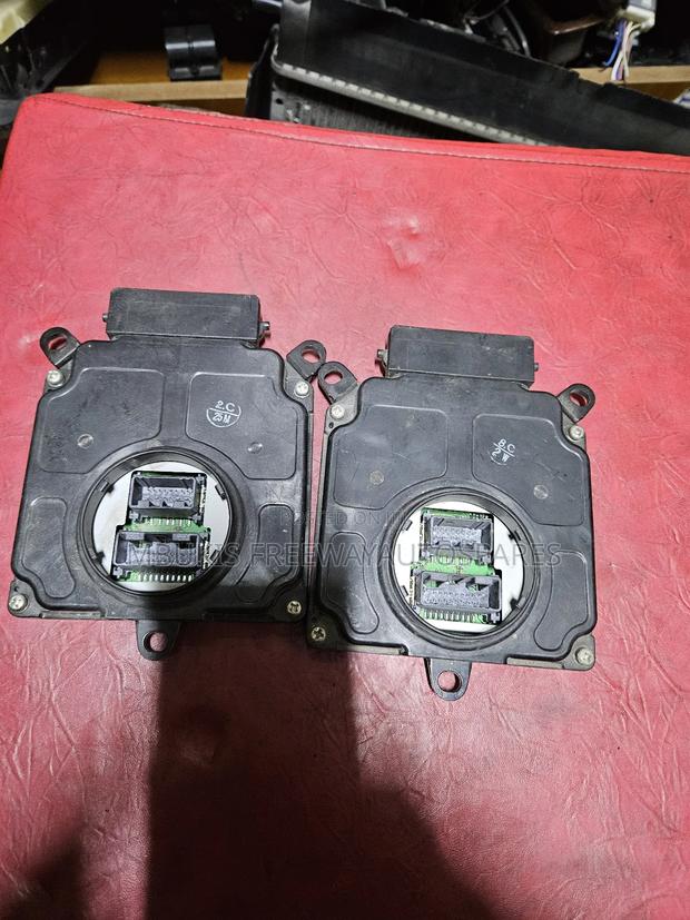 Prado 160 Headlight Computer/Ballast - thumbnail 2