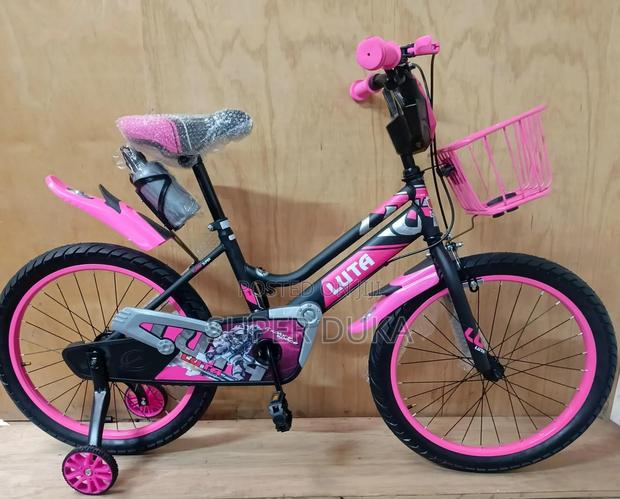 Children's Bikes.Luta Size 20 With Curved Flame