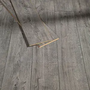 Laminate Flooring – Pick Your Perfect Shade!