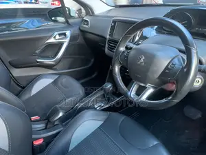Peugeot 2008 1.2 PureTech (130 Hp) 2018 White