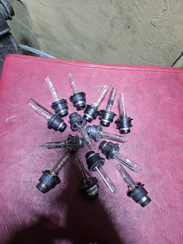 Headlight Bulbs for Toyota Nissan ,Mazda,Subaru