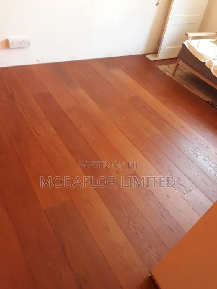 Laminate Flooring – Sleek, Smooth Stunning!
