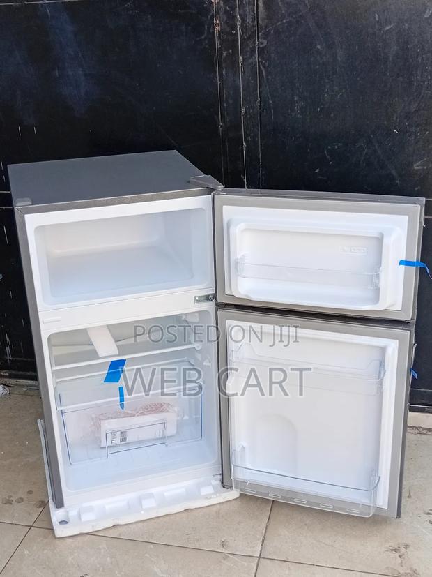 Mika Double Door Refrigerator – 86 Litres, Silver Finish