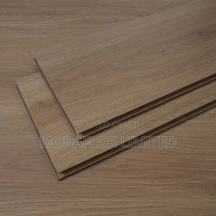 Laminate Floor Boards – Where Strength Meets Style!