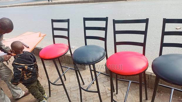 High Stool Flat Chairs