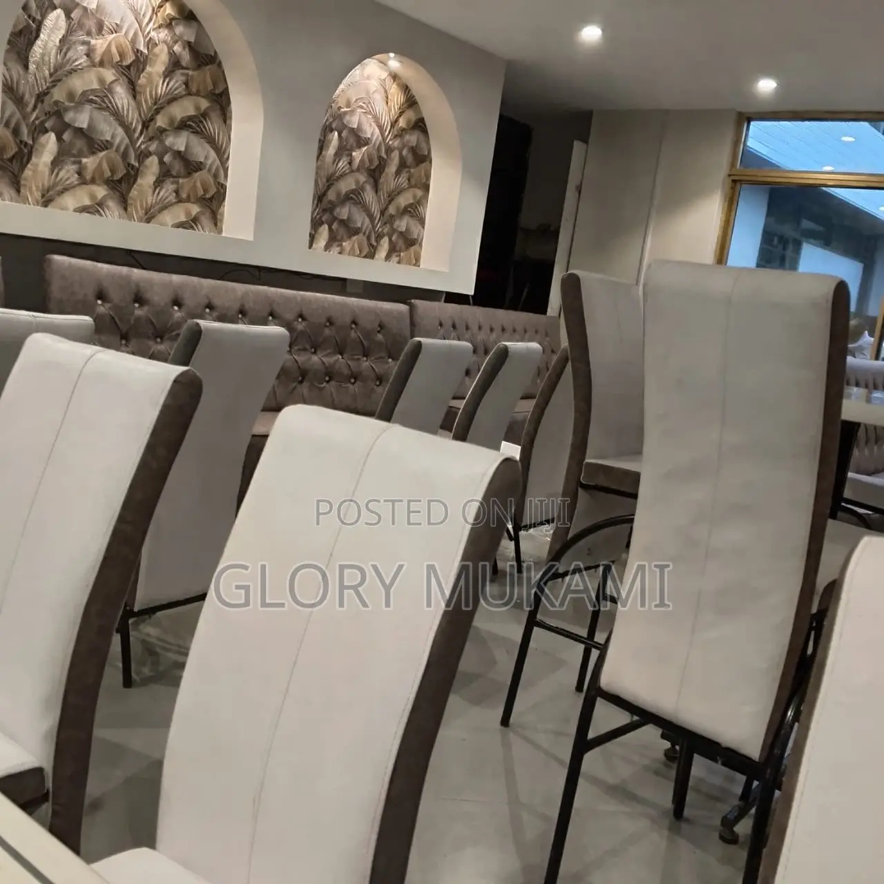 Restaurant High Bar Sinatabu Grey White