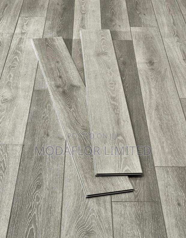 Laminate Floor Boards – Floor It With Confidence! - main view