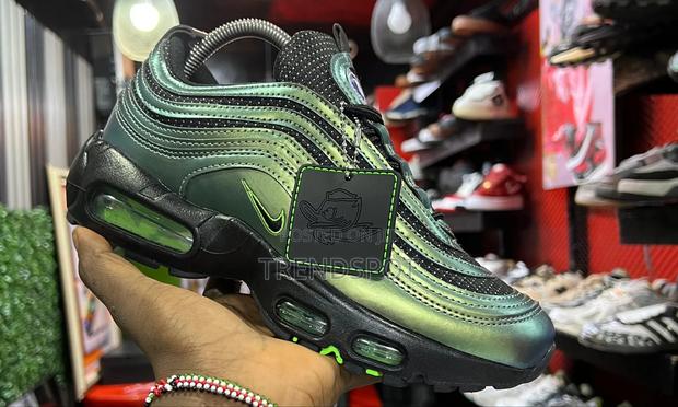 Nike Air Max 95/97 “Storm -Oregon Pe”