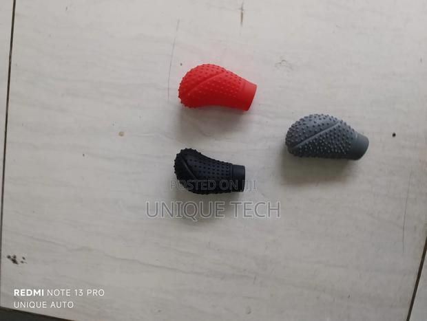 Non-Slip Gear Knob Protector/ Silicone Universal Fit Cover