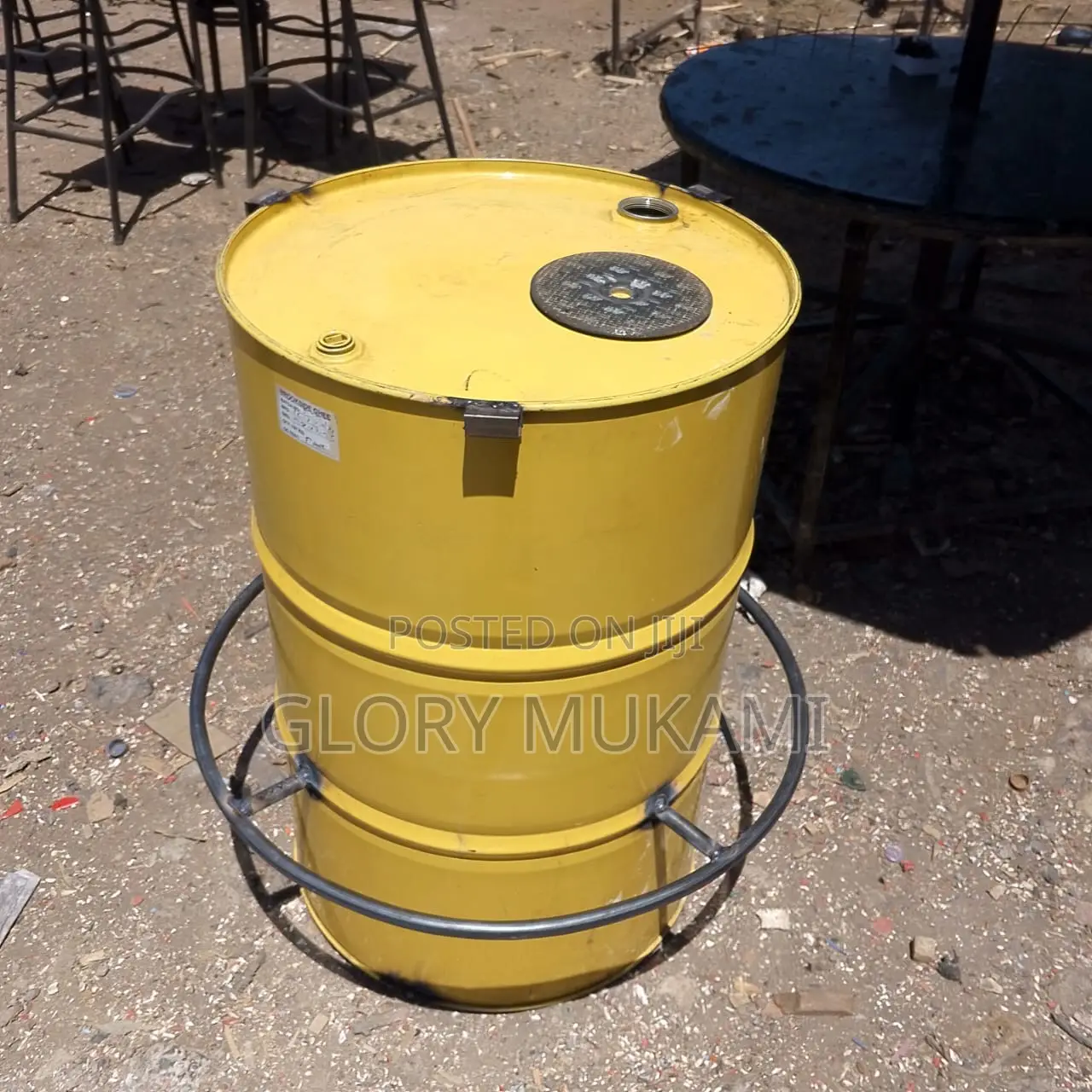 Drum Metallic Yellow Table