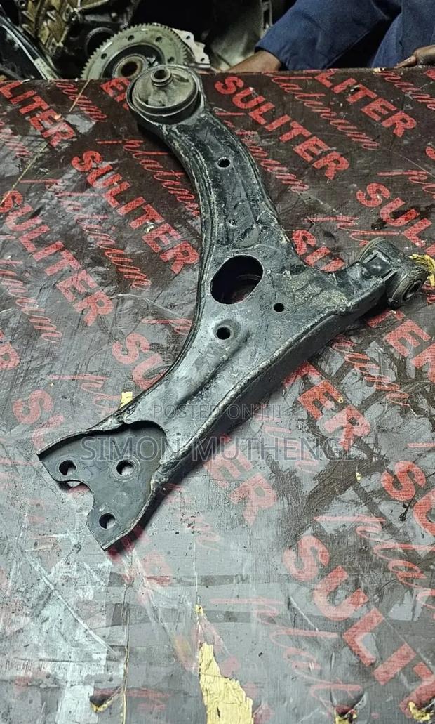 Toyota Fielder Control Arm - thumbnail 2