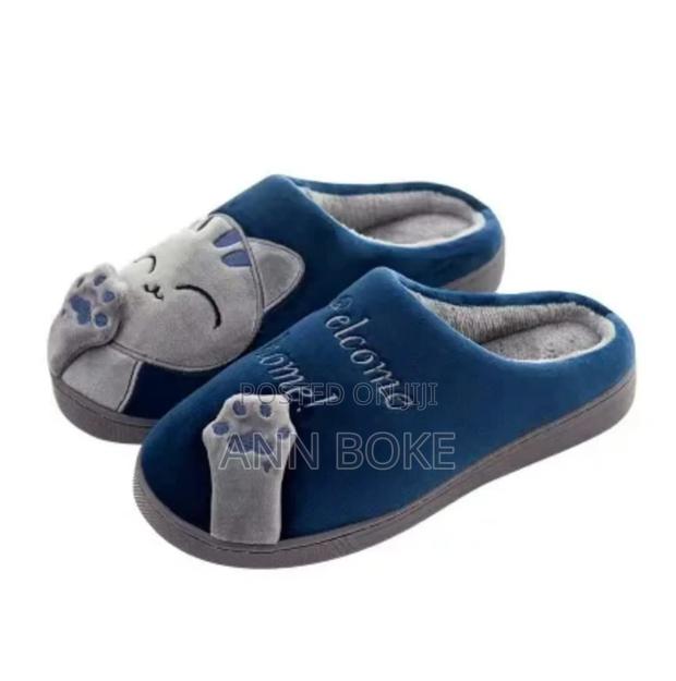 Warm Indoor Shoes Adults
Sizes 37-45
Available