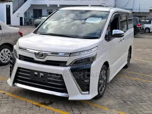 Toyota Voxy 2018 White