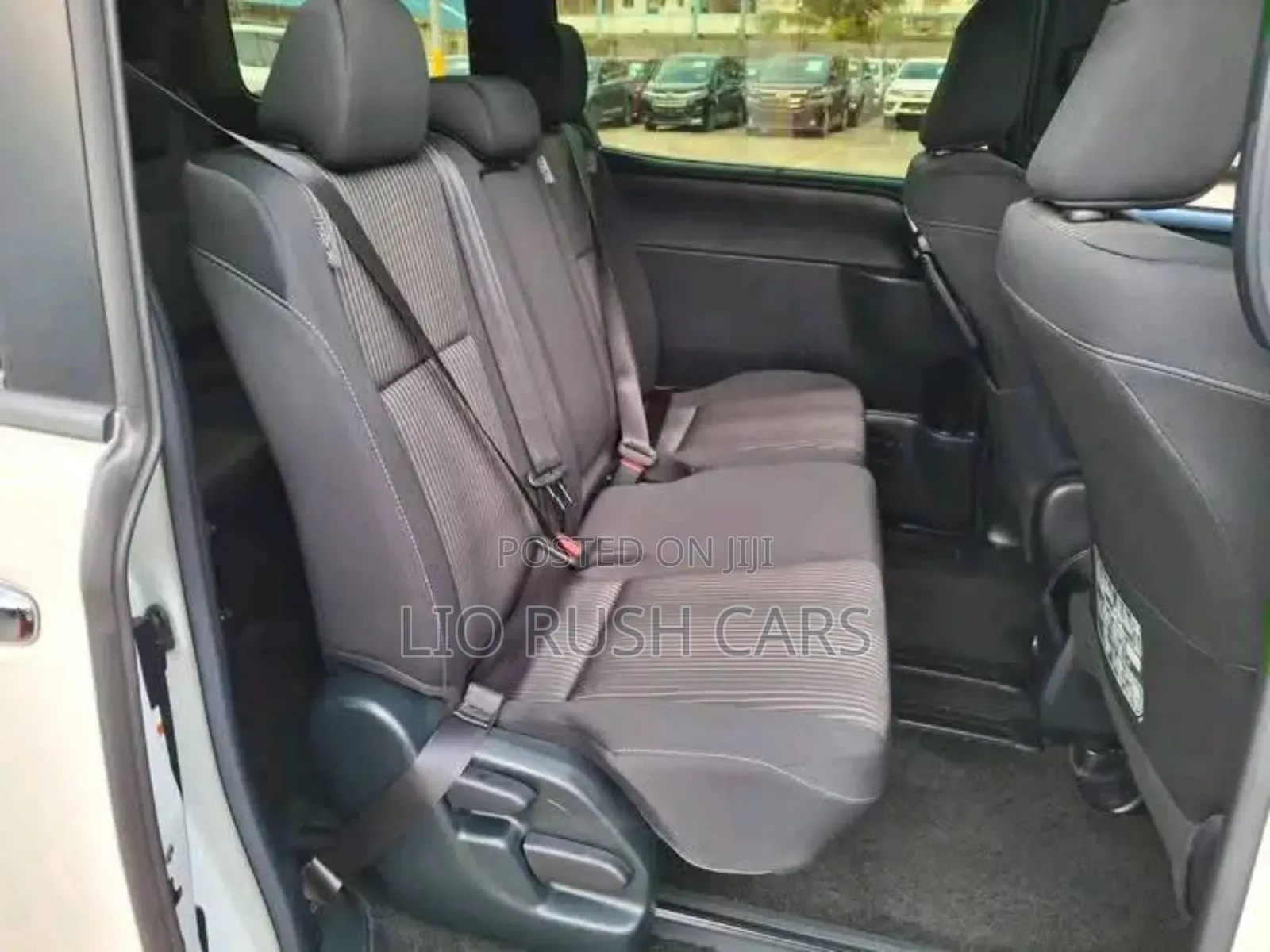 Toyota Voxy 2018 White
