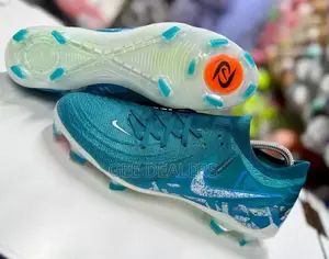 Quality Phantom Luna Cleats, Nike Phantom Boots