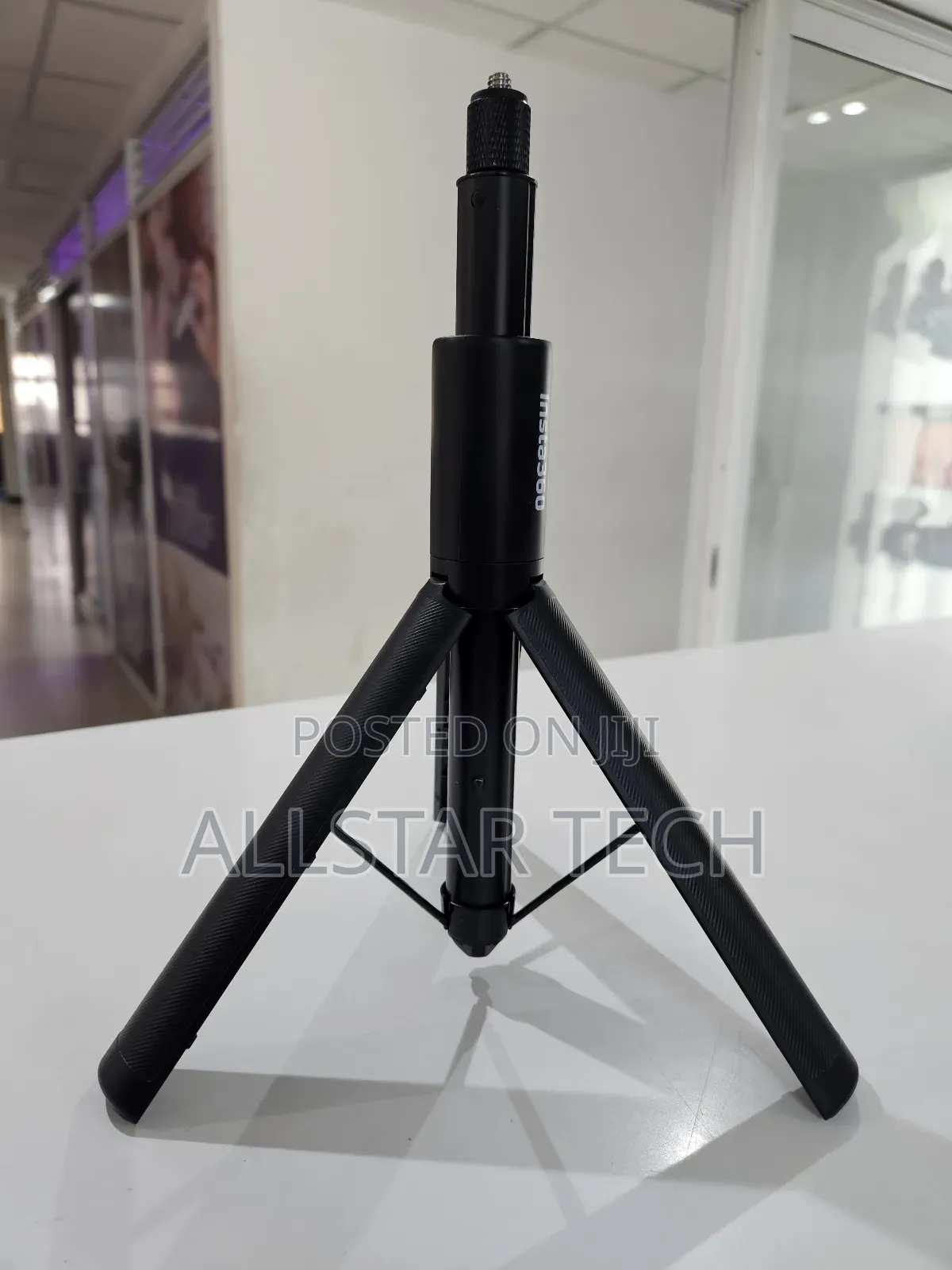 Insta360 2-in-1 Invisible Selfie Stick And Tripod