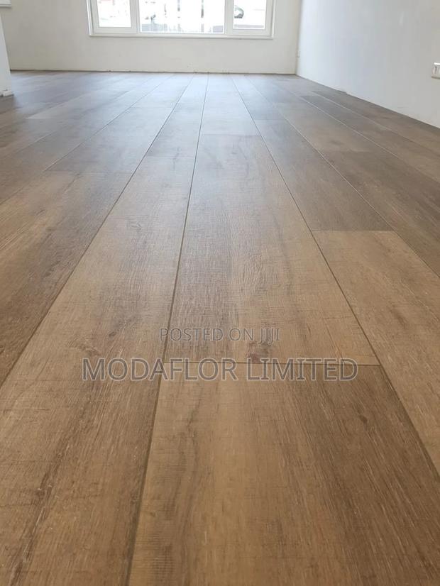 Laminate Flooring –The Look of Luxury, the Ease of Laminate!