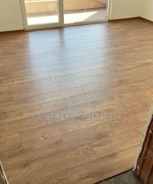 Laminate Flooring – Beauty That Stays on the Floor!
