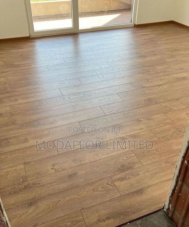 Laminate Flooring – Beauty That Stays on the Floor!