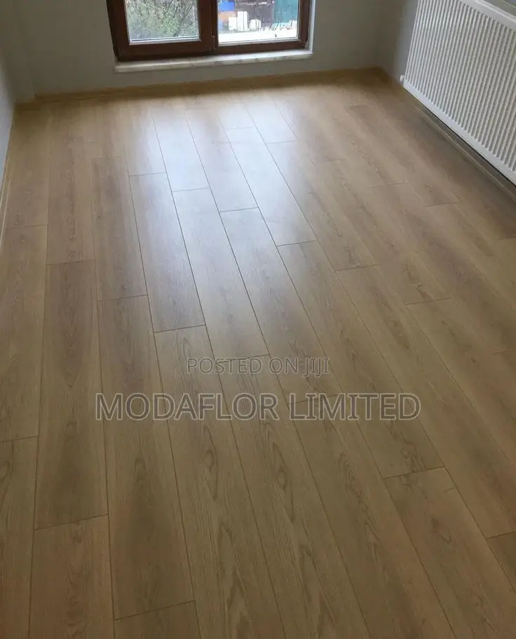 Laminate Flooring – Looks Like Wood, Performs Like a Pro!