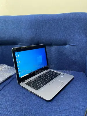 Laptop HP EliteBook 820 G4 8GB Intel Core I5 SSD 256GB