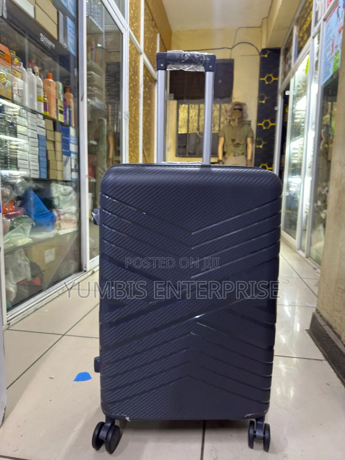 Dark Grey Medium 1 Piece Rubber Suitcase in 66cm Height