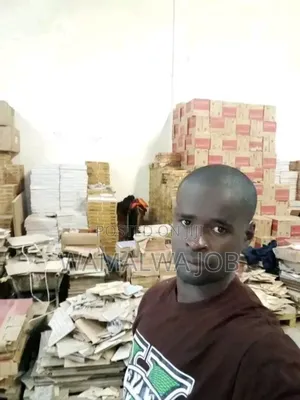 Kazi Ya Caretaker