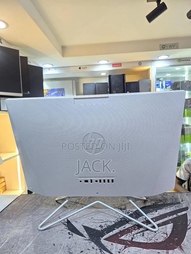 Desktop Computer HP Pavilion 24 8GB Intel Core I5 SSD 256GB - thumbnail 2