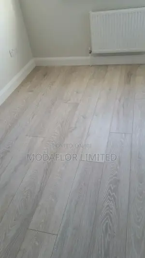 Laminate Flooring – Give Your Room the Glow-Up It Deserves!