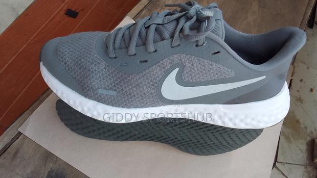 Flatsole Running Shoe.Nike Size 5.5 Uk Mtumba