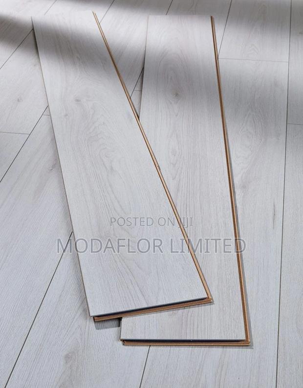 Laminate Floor Boards – Every Shade. Every Style.